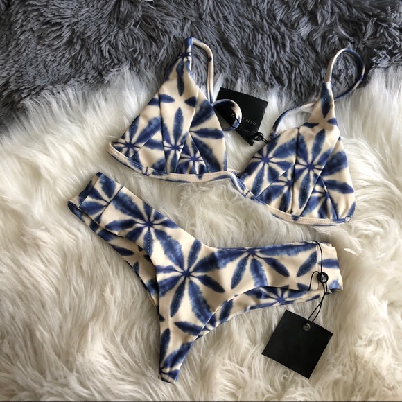 Stone Fox Swim Tucker Bikini bottoms in batik - Picture 4 of 6